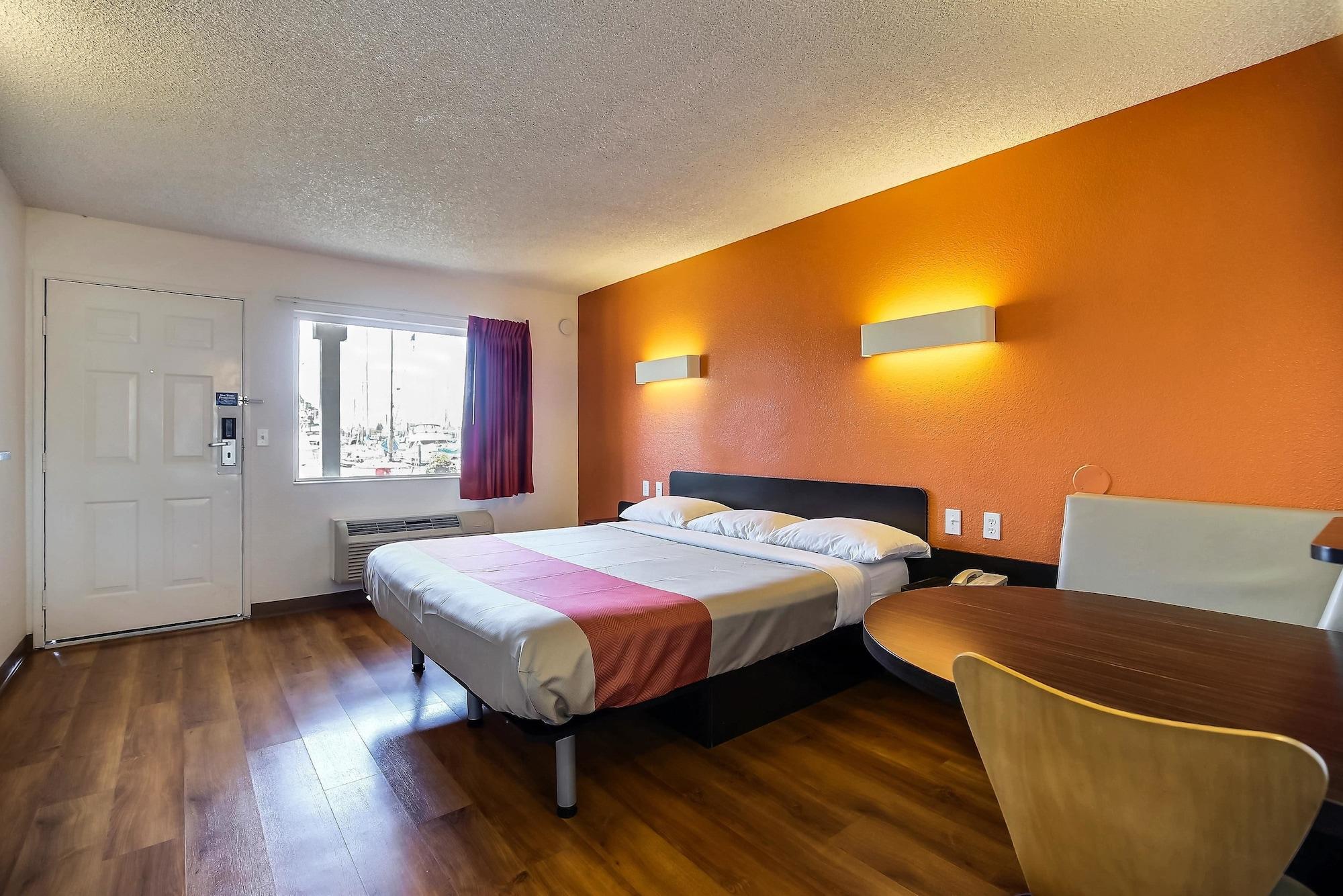Motel 6-Oakland, Ca - Embarcadero Екстер'єр фото