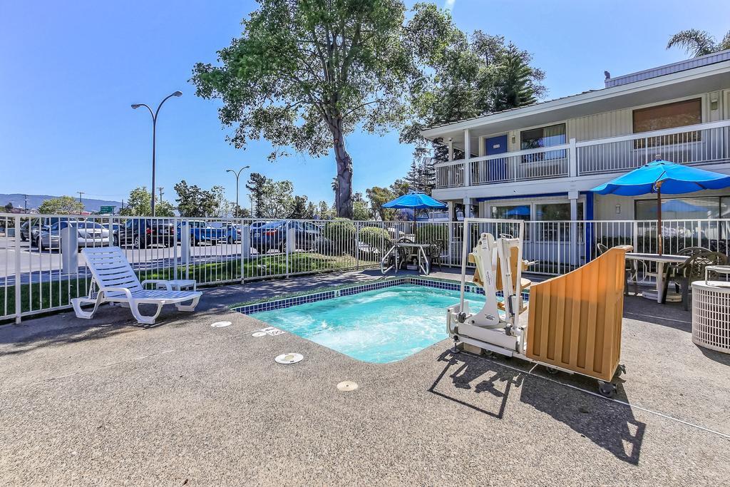 Motel 6-Oakland, Ca - Embarcadero Екстер'єр фото