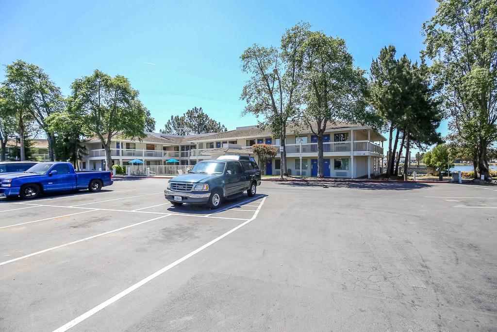 Motel 6-Oakland, Ca - Embarcadero Екстер'єр фото