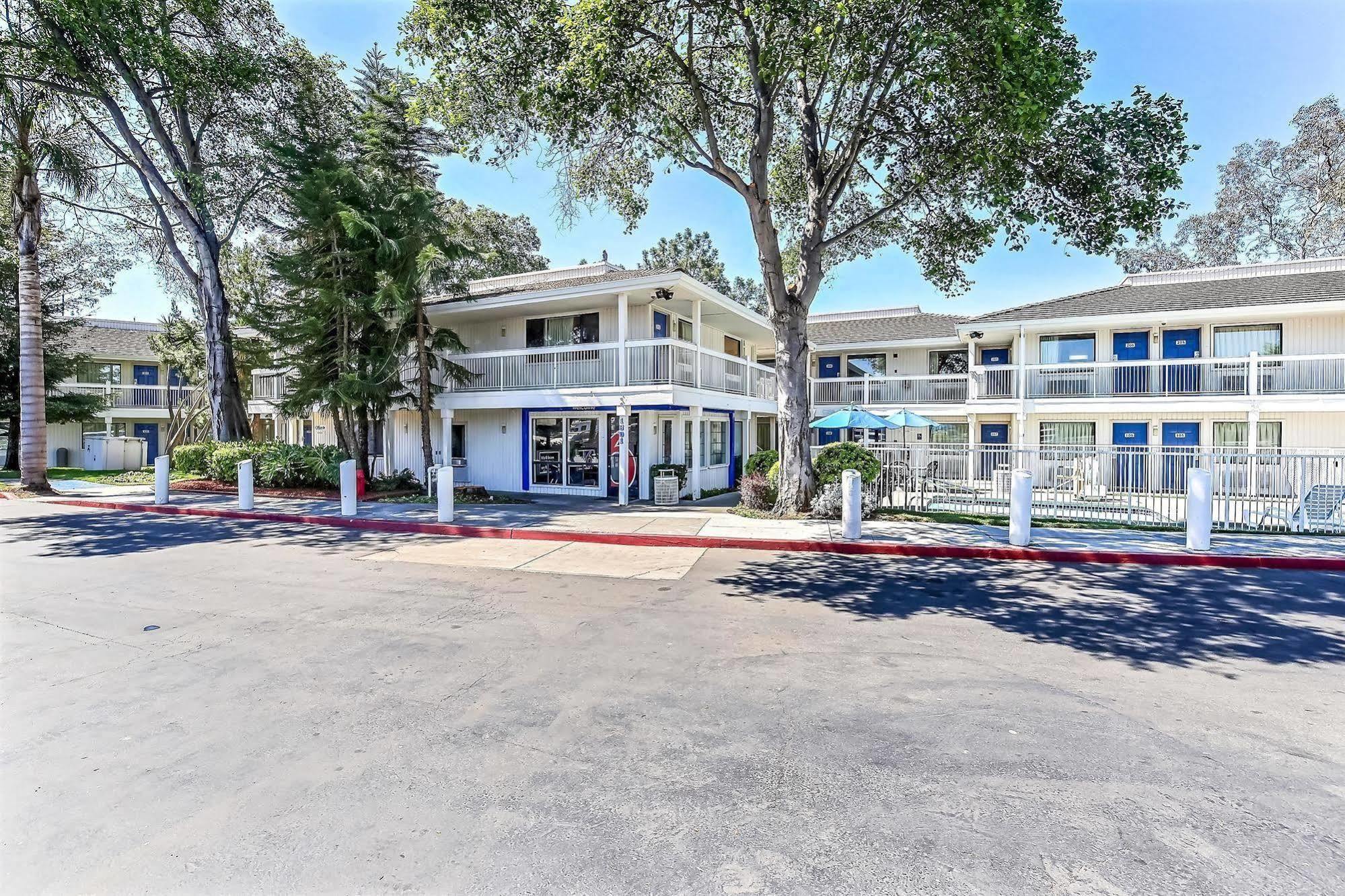 Motel 6-Oakland, Ca - Embarcadero Екстер'єр фото