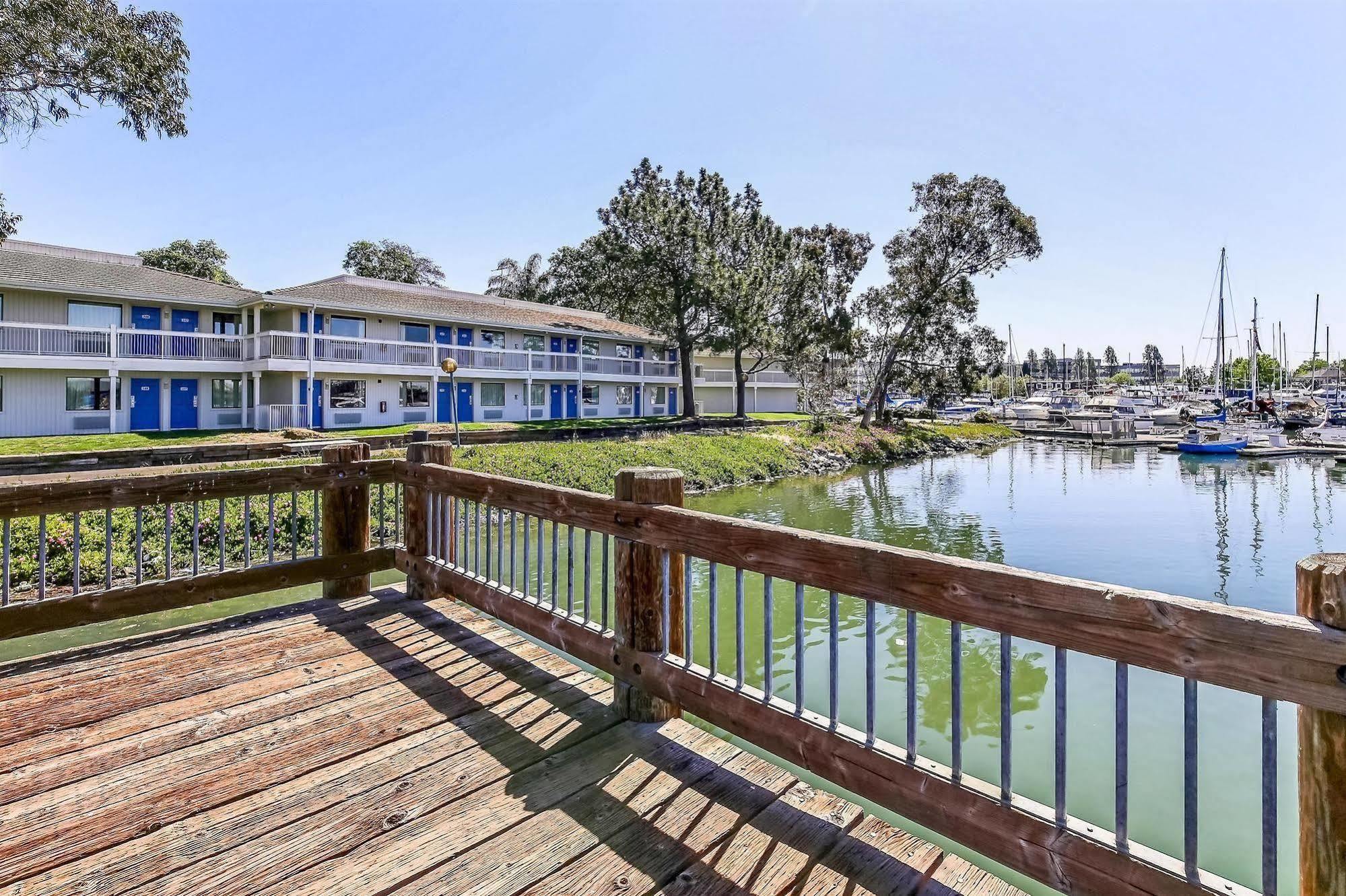 Motel 6-Oakland, Ca - Embarcadero Екстер'єр фото